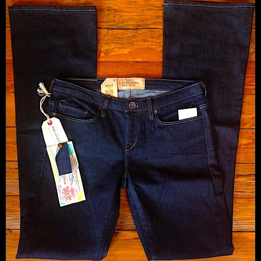 BNWT 👖Levi's Made & Crafted Bootcut Jeans - 26, 27, 31